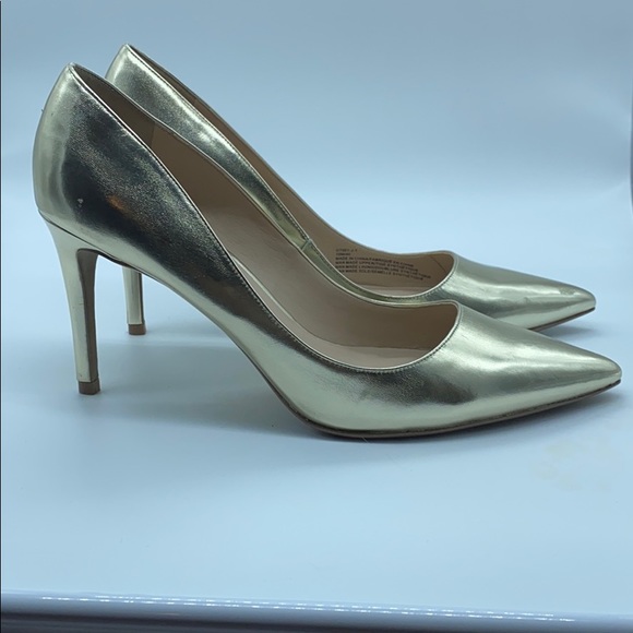 Pure Navy Gold Pumps Size 10M - Picture 4 of 5
